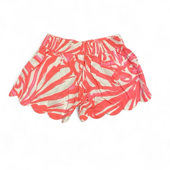 Lilly Pulitzer Pants - 🌸 Lilly Pullitzer Scalloped Shorts